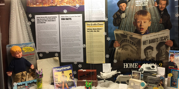 Lobby Display Cases, Home Alone 2